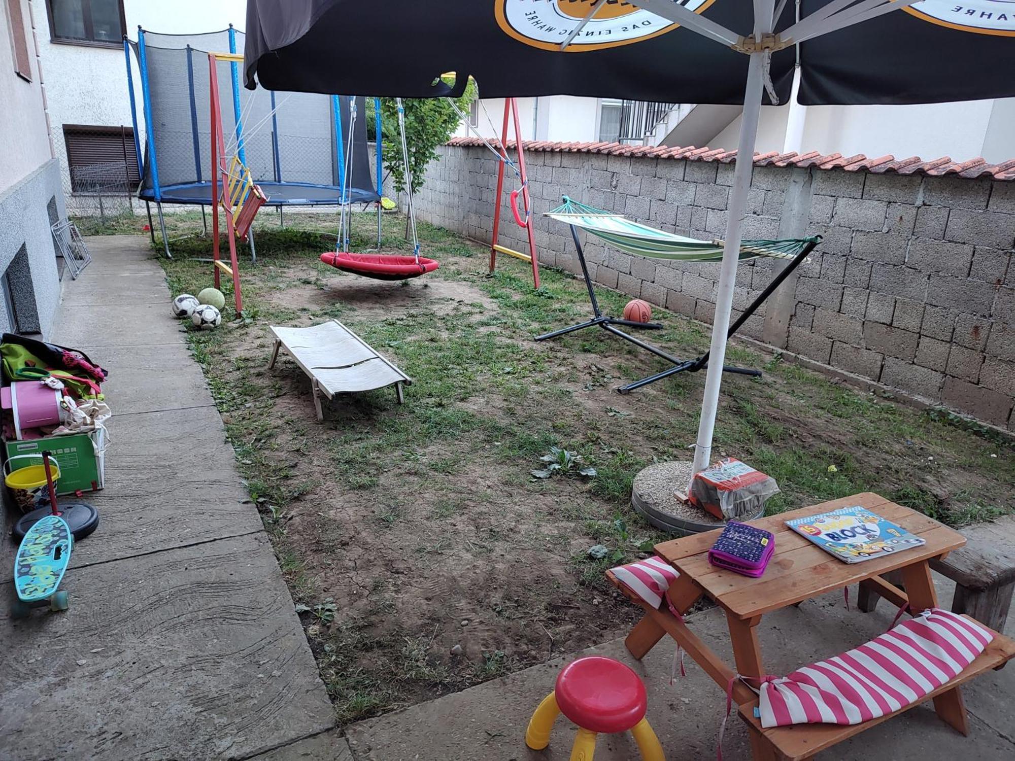 Apartman Anastasija Surcin Exterior photo